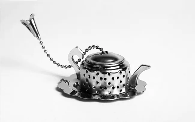 Teapot infuser with base